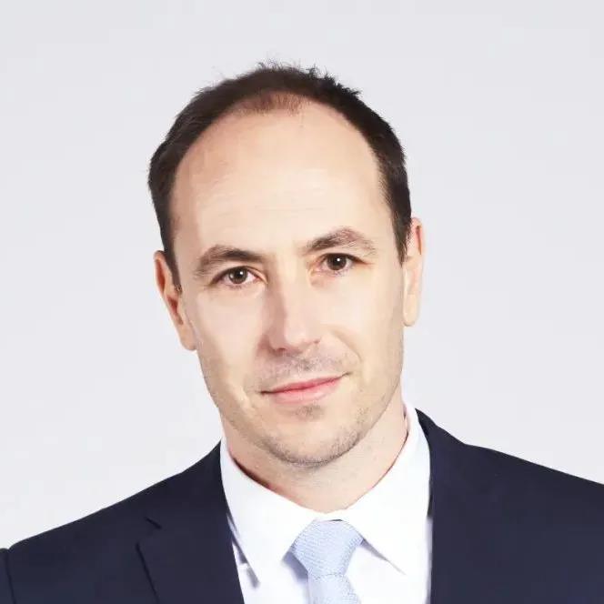 Ian Moore<br>維思達公務機首席商務官